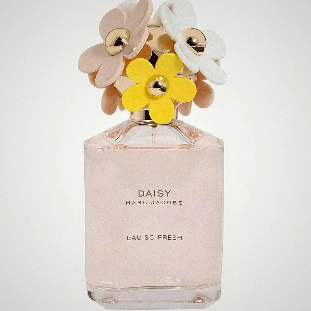 DAISY EAU SO FRESH by Marc Jacobs Perfume 4.2 oz edt New tester
