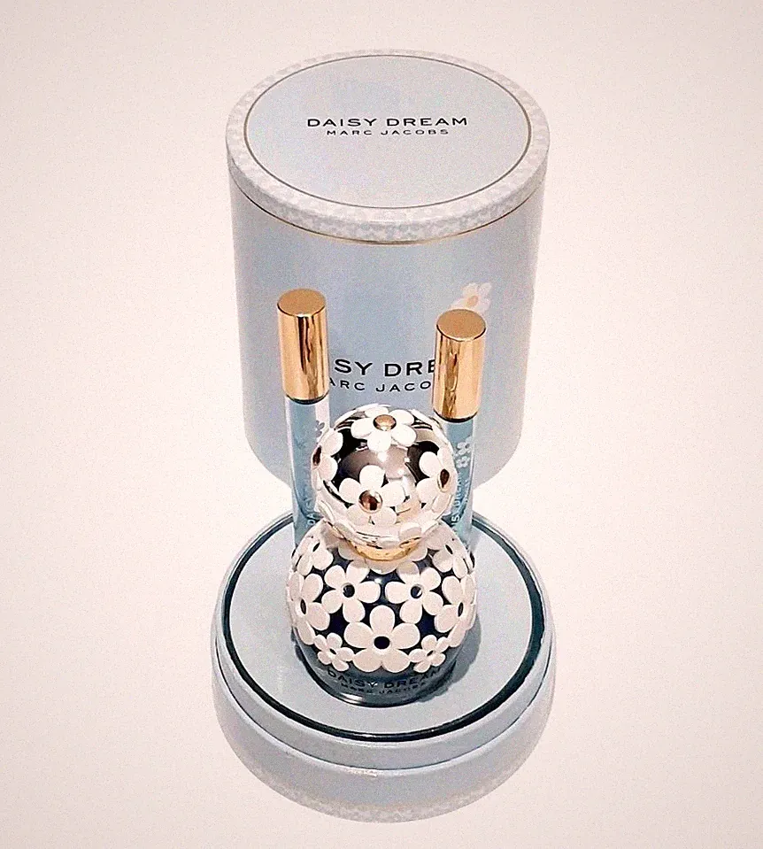 Marc Jacobs Daisy Dream In Your Dreams 1.7 oz Eau de Toilette & 2 Rollerball Set