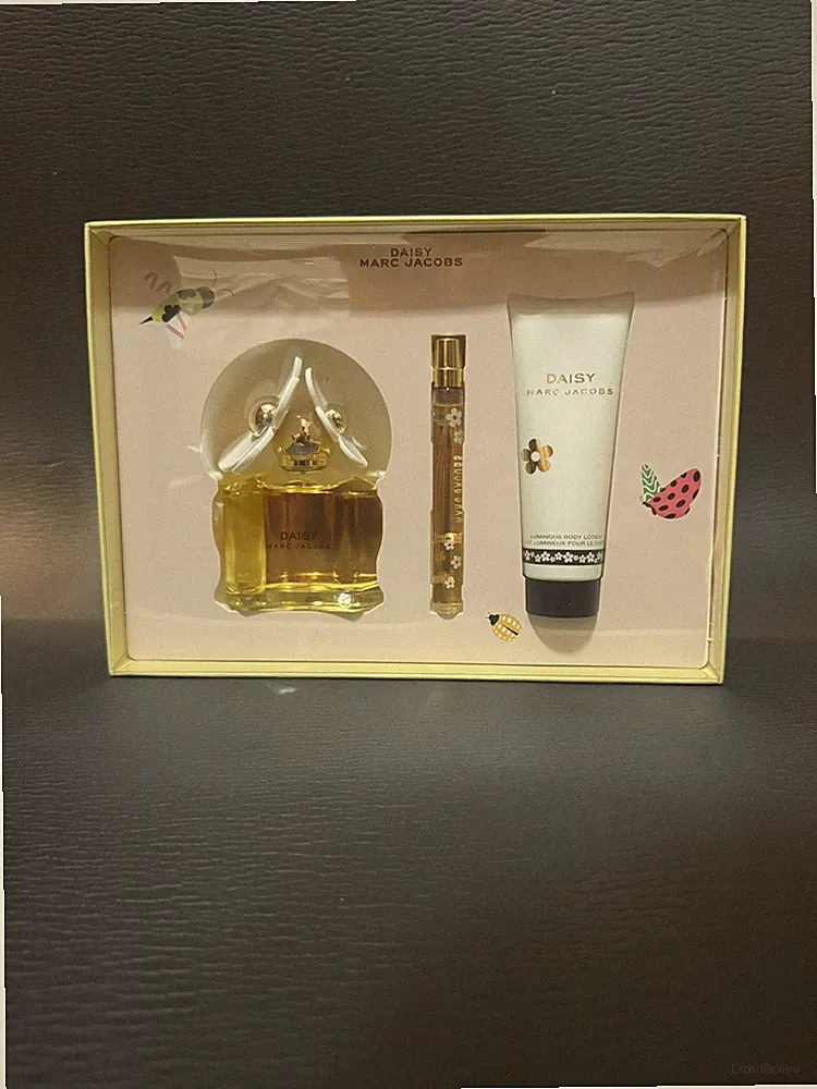 Marc Jacobs Daisy Perfume Eau De Toilette 3pc Gift Set for Women NEW