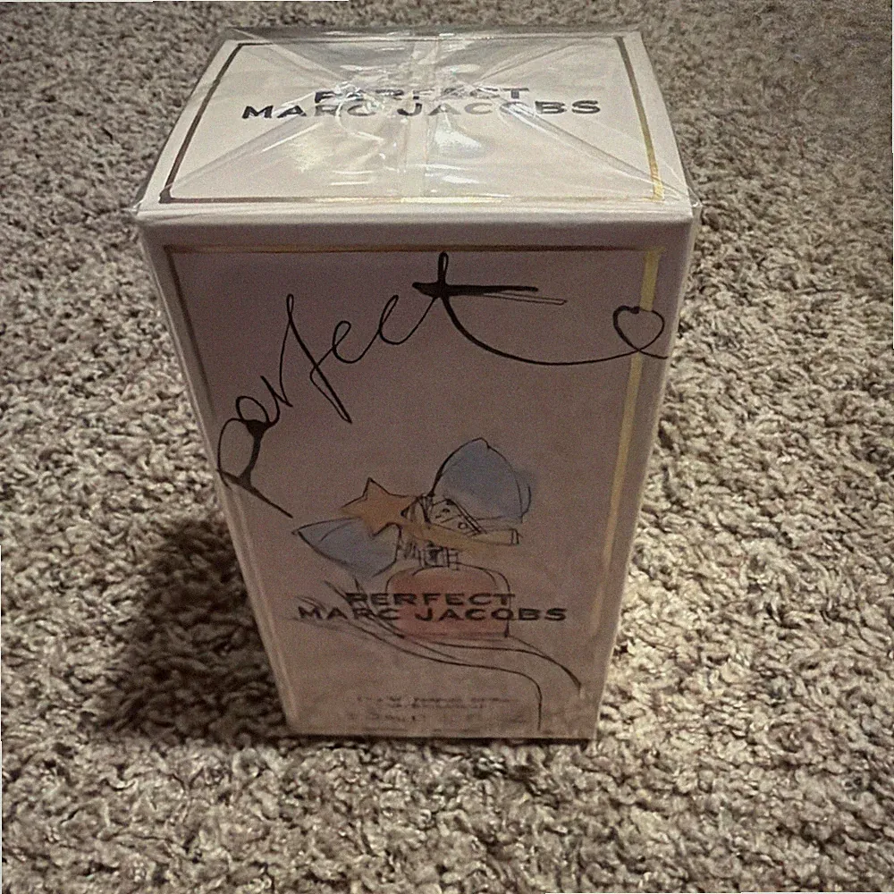New Marc Jacobs Perfect EDP 3.3 oz Spray Women's Fragrance 3614227086227